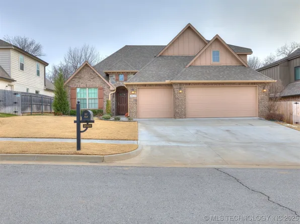 2028 W 113th St S, Jenks, OK 74037
