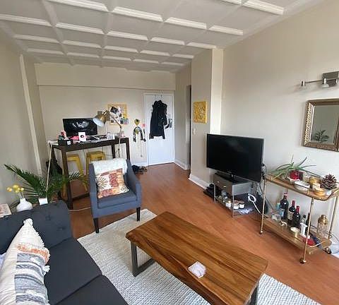 2nd image of 1211 Lasalle St #1801