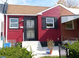 913 Pine Rd, Sharon Hill, PA 19079