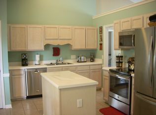 6504 Highland Oak Dr, Greensboro, NC 27410