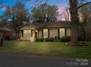 4123 Westcliff Dr, Charlotte, NC 28208