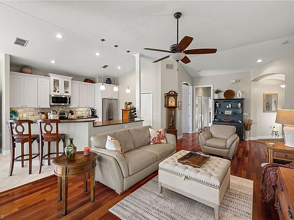 5th image of 20935 Island Sound CIR #203