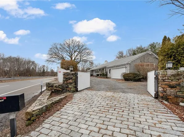 1741 Wampanoag Trl, Barrington, RI 02806