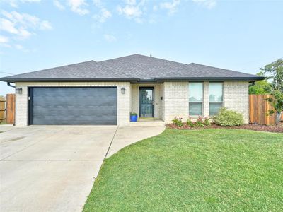 125 SW 7th St, Moore, OK, 73160