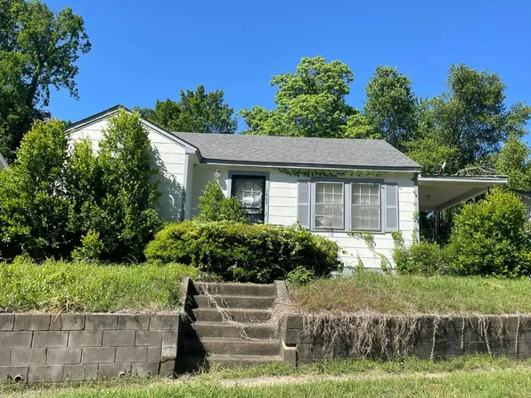 1409 Division St, Vicksburg, MS 39180