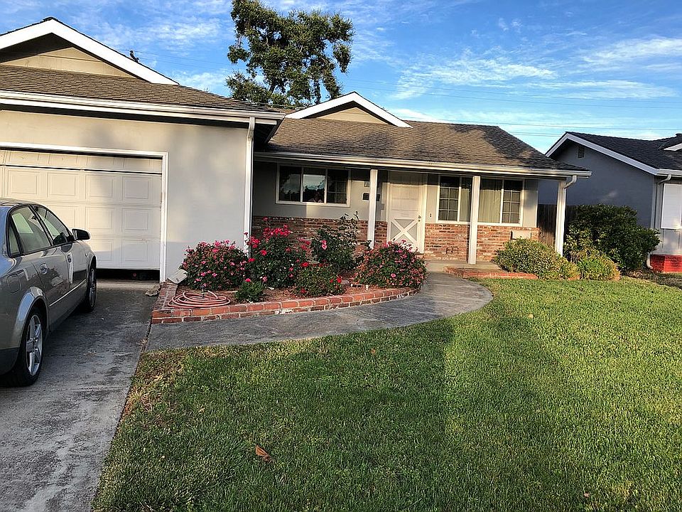 1st image of 1358 Wylie Way