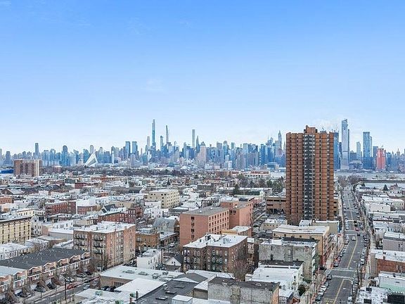 3rd image of 809-815 22nd St #1501