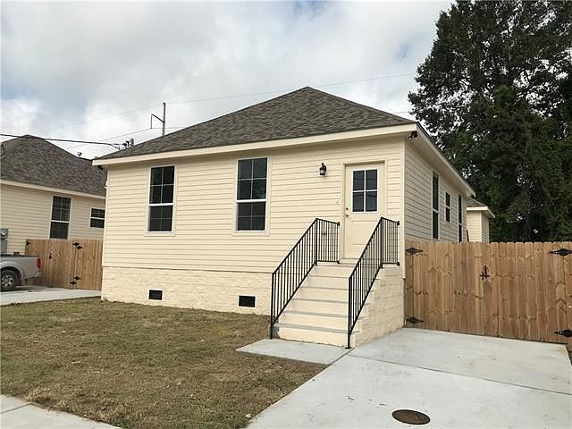 1st image of 3500-02 Pakenham Dr