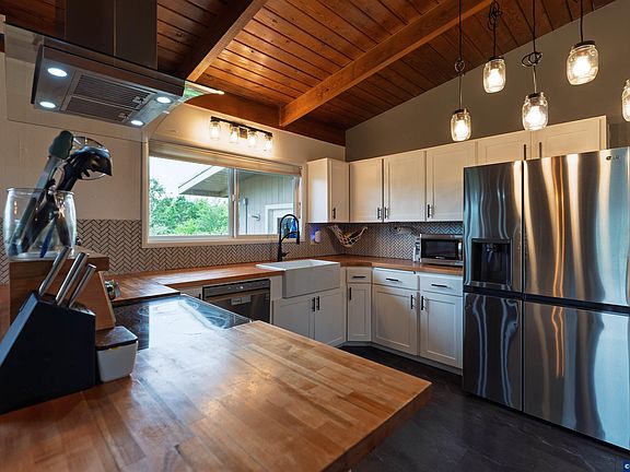 4th image of 7753 NW Arboretum Rd