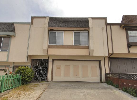 2nd image of 2525 Pomeroy Ct