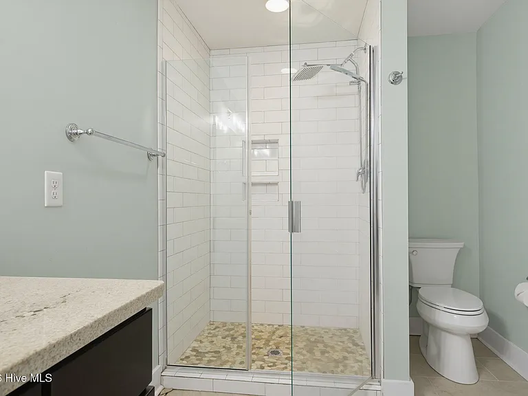46 Holland Dr — Photo 26