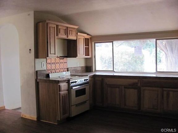 5th image of 25235 Lee St