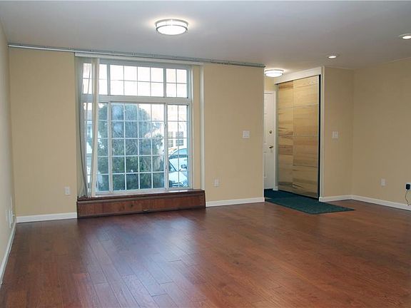 2nd image of 20A Jennifer Pl #20A