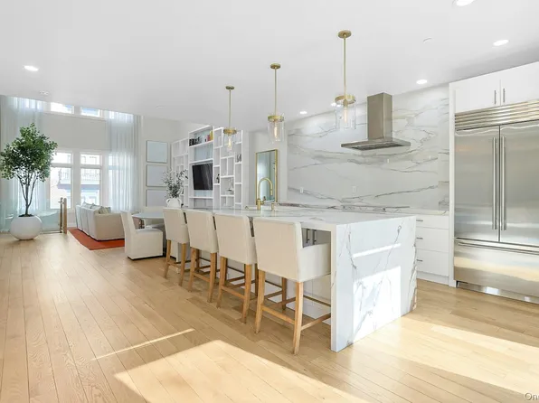 56 1st Street #L4, Pelham, NY 10803