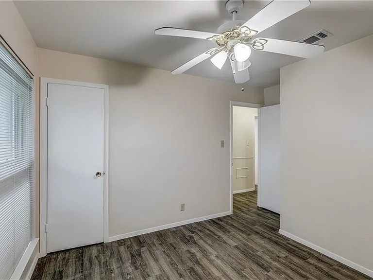 12118 Black Angus Dr — Photo 31