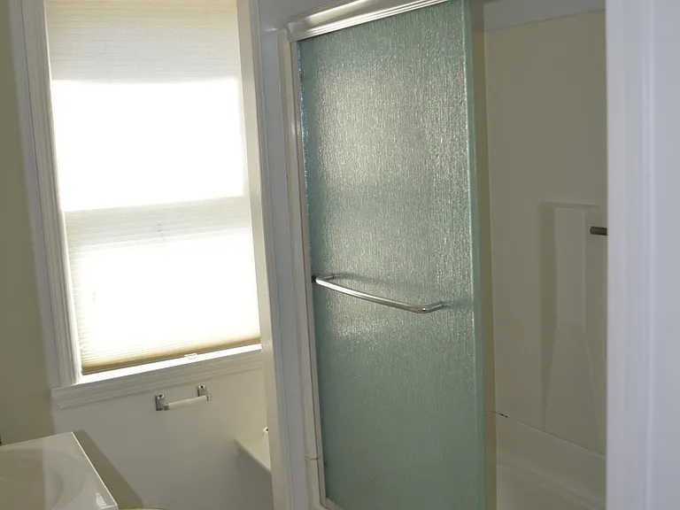 18-20 Somerville Rd #1 — Photo 13