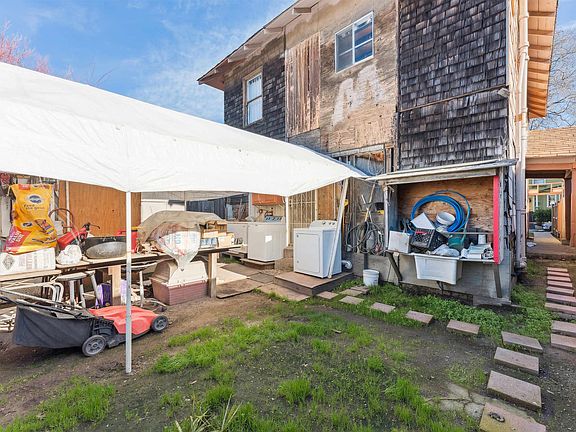 5th image of 2220 7th St