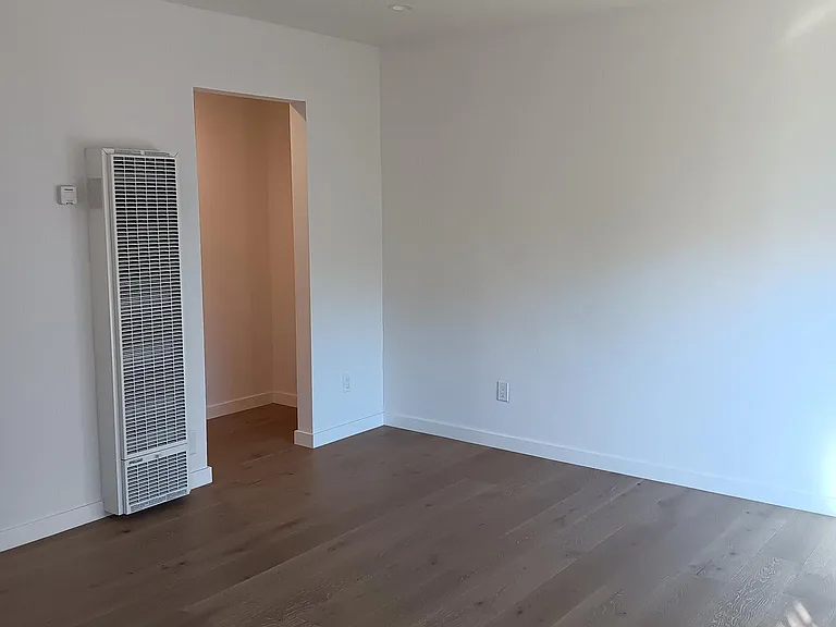 2043 Emerson St #C — Photo 5