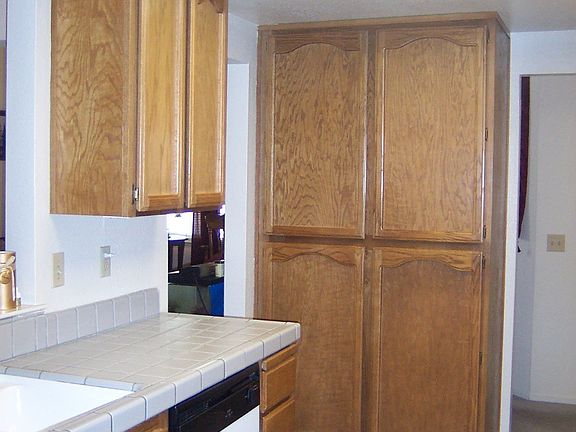 5th image of 6645 Glen Hollow Ct