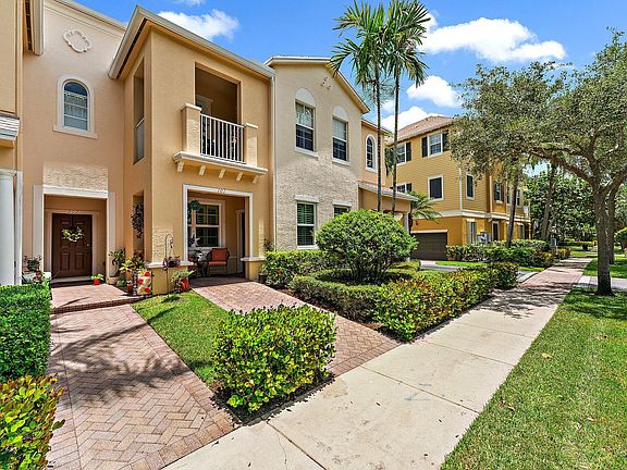 2nd image of 341 Indian Creek Parkway #101