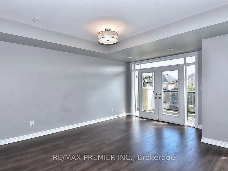 105 Kayla Cres #10 — Photo 13