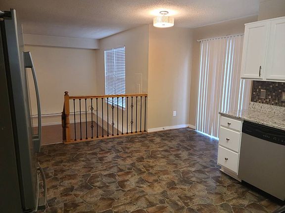 5th image of 924 Wheelwood Way