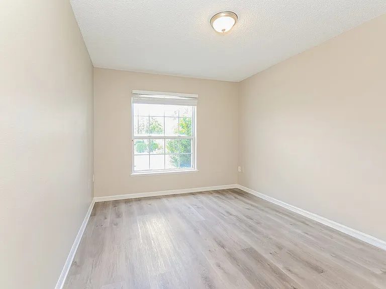 7263 Lawn Tennis Ln — Photo 13