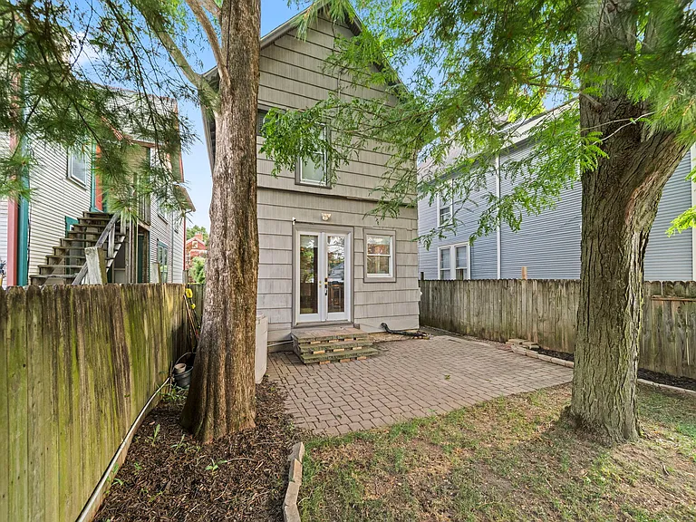 335 W 2nd Ave — Photo 48