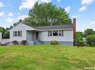 61 Hollister Dr, Rocky Hill, CT 06067