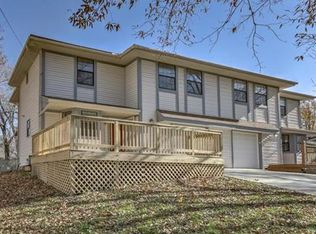 8515 Switzer Rd, Overland Park, KS 66212