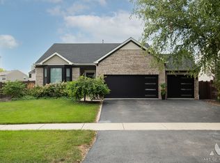3721 Saratoga Dr, Joliet, IL 60435