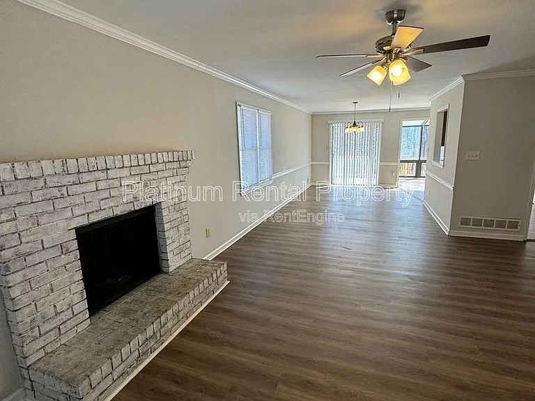 40 Briarwood Ct — Photo 5