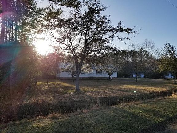 3rd image of 131 Joannini Ln