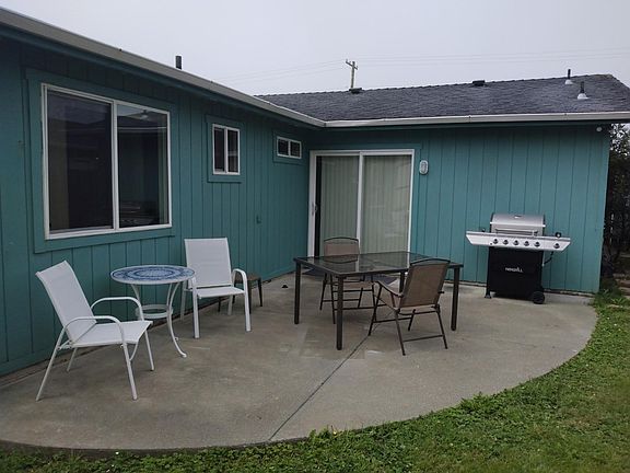 SLIDER OFF KITCHEN TO PATIO