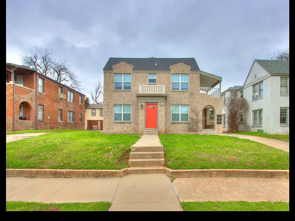 1829 N Gatewood Ave