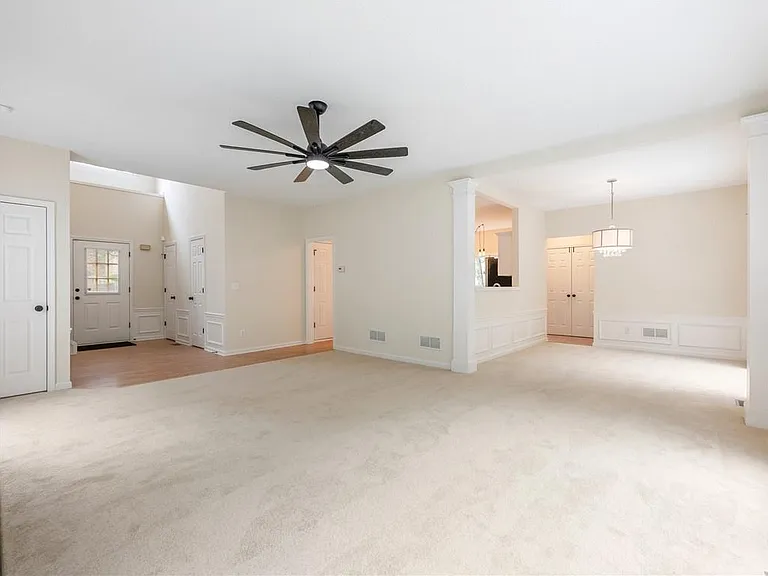 10100 Barston Ct — Photo 5