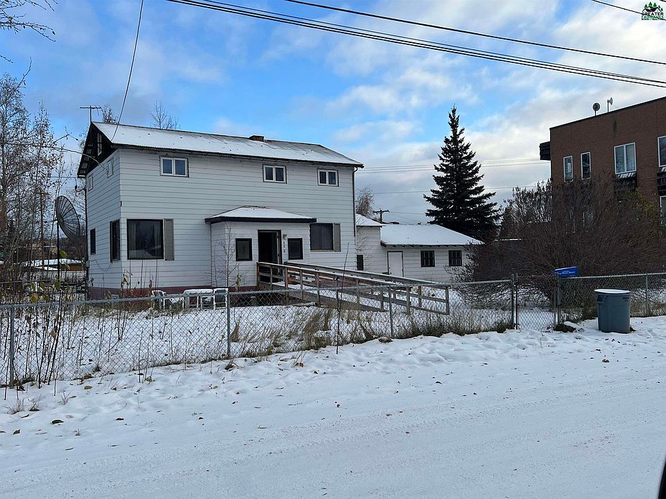 1st image of 620 2nd St