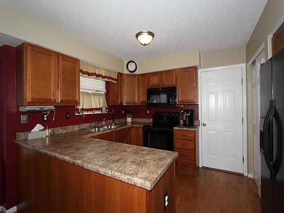 5th image of 7411 Owl Creek Cir