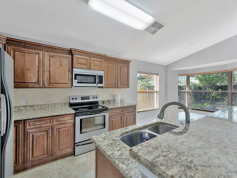 1664 Portsmouth Lake Dr — Photo 9