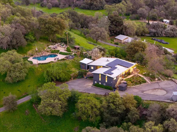 8470 Horseshoe Hill Rd, Loomis, CA 95650