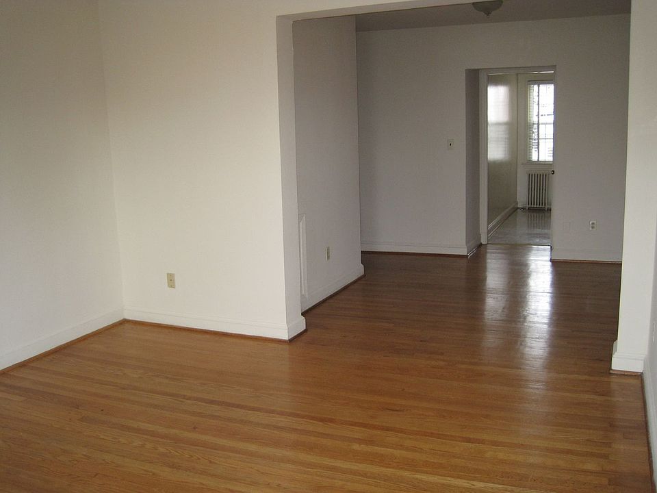 1st image of 300 E Glendale Ave #302-1