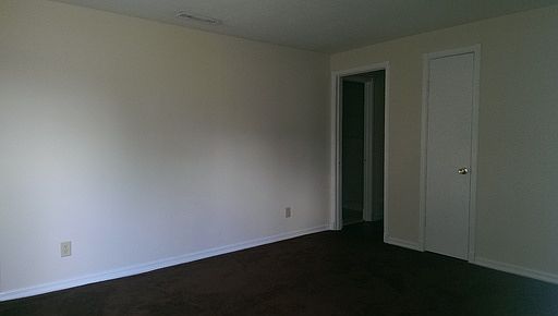 1st image of 101 Cambridge Dr