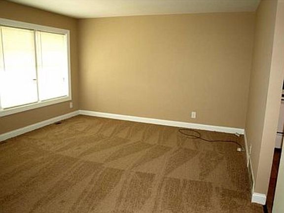 5th image of 3651 Eakins Rd