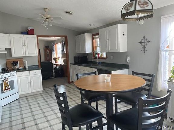 5th image of 1458 Village Park Dr