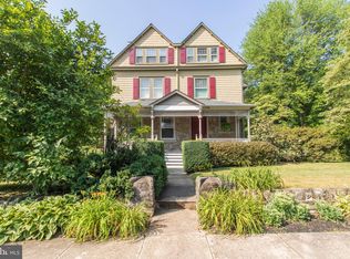 12 Asbury Ave, Melrose Park, PA 19027