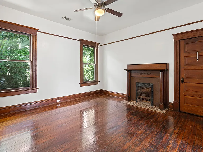 487 Boulevard SE — Photo 8