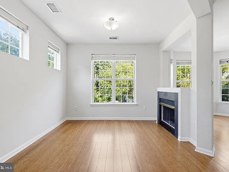 6495 Tayack Pl #204 — Photo 5