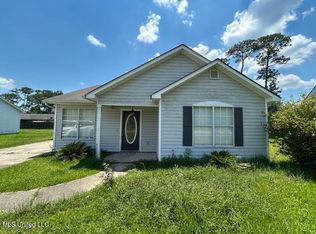 8313 Redstone Dr, Gautier, MS 39553