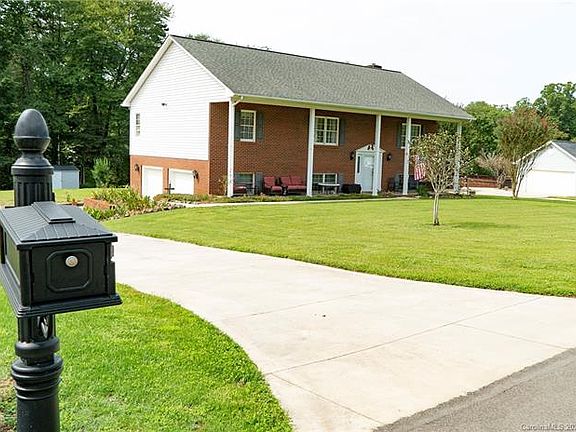 2nd image of 2496 Stoney Brook Ct