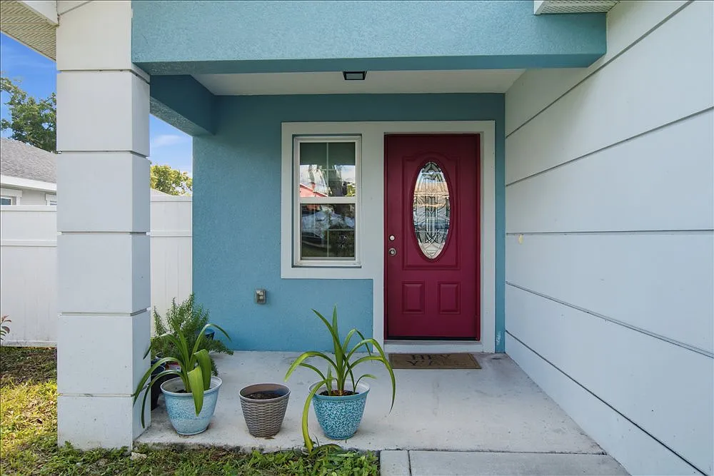 3 bed, 1354 sqft, $2,800 — Photo 3